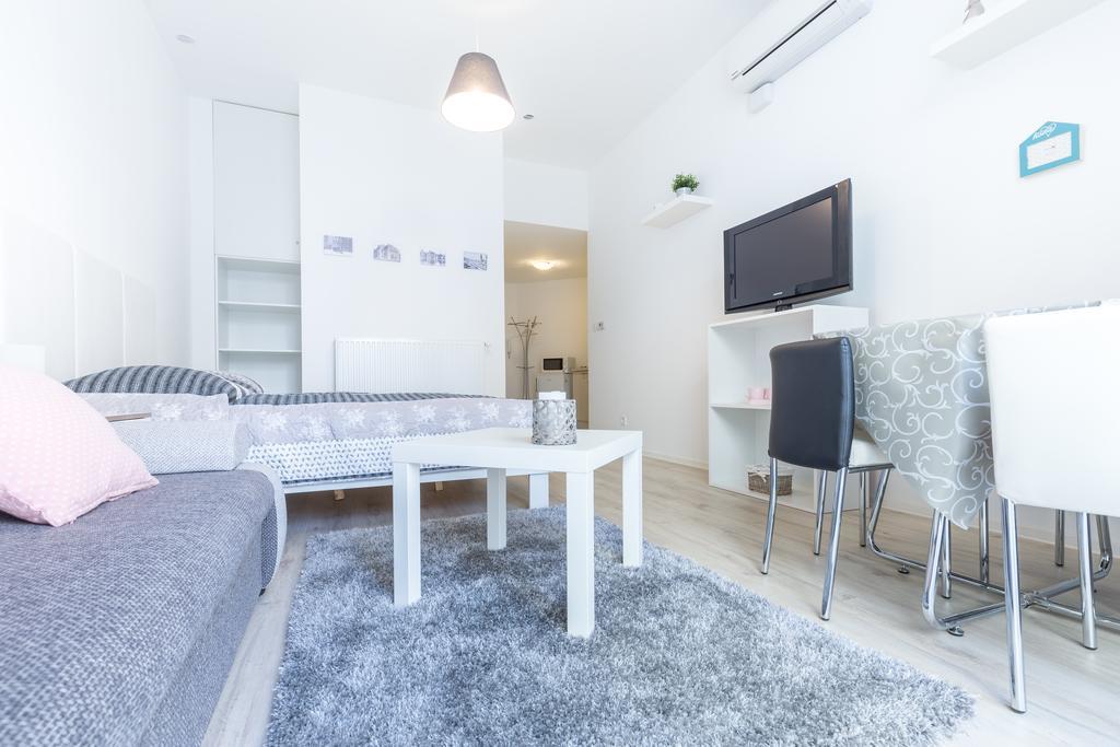 Apartment Friendly Studio - Regiposta Utca 11.